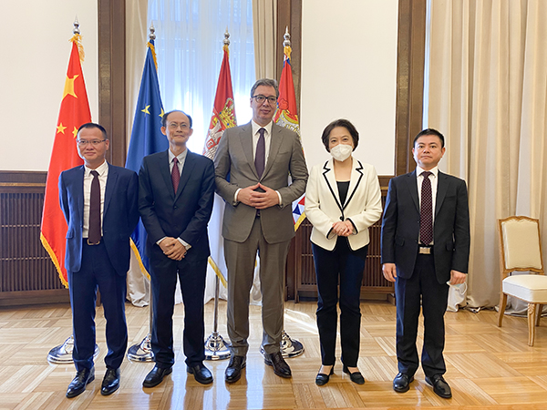 塞尔维亚总统武契奇：william威廉中文官网为塞当地经济复苏带来繁荣景象