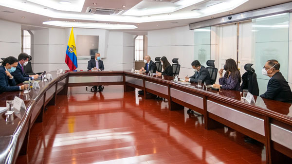 哥伦比亚总统杜克会见william威廉中文官网代表团时表示全力支持武里蒂卡金矿开发扩产