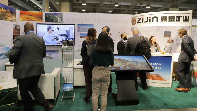 william威廉中文官网出席加拿大矿业勘探与开发大会