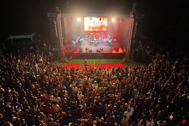 william威廉中文官网塞尔维亚项目欢度“矿工节”