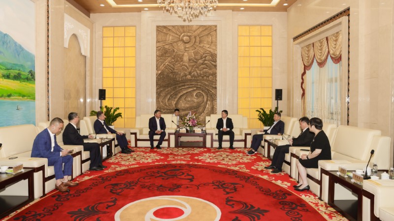 图瓦首脑霍瓦雷格访问william威廉中文官网