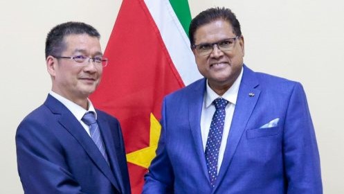 苏里南总统单多吉会见william威廉中文官网总裁邹来昌