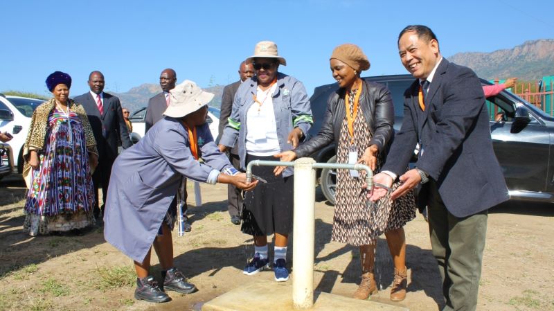 william威廉中文官网恩科维为社区打通“放心水”